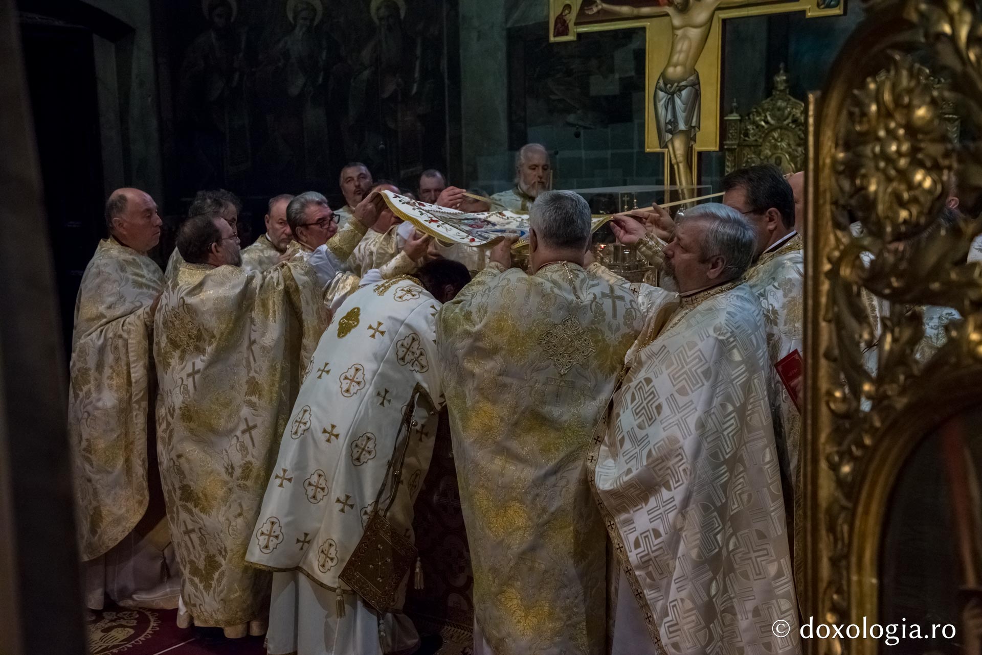 Prima promoție a Facultății de Teologie din Iași a împlinit 25 de ani
