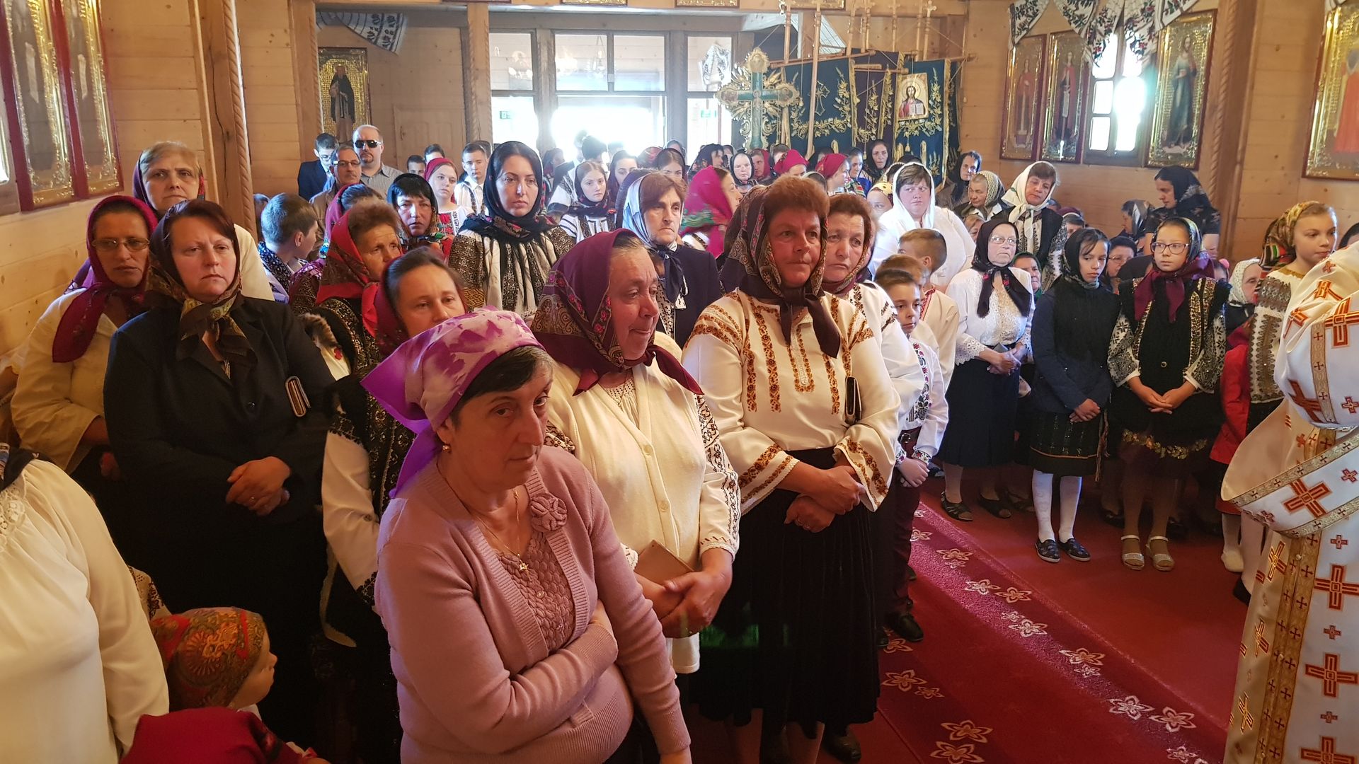 IPS Părinte Arhiepiscop Pimen a slujit la Parohia Volovăț