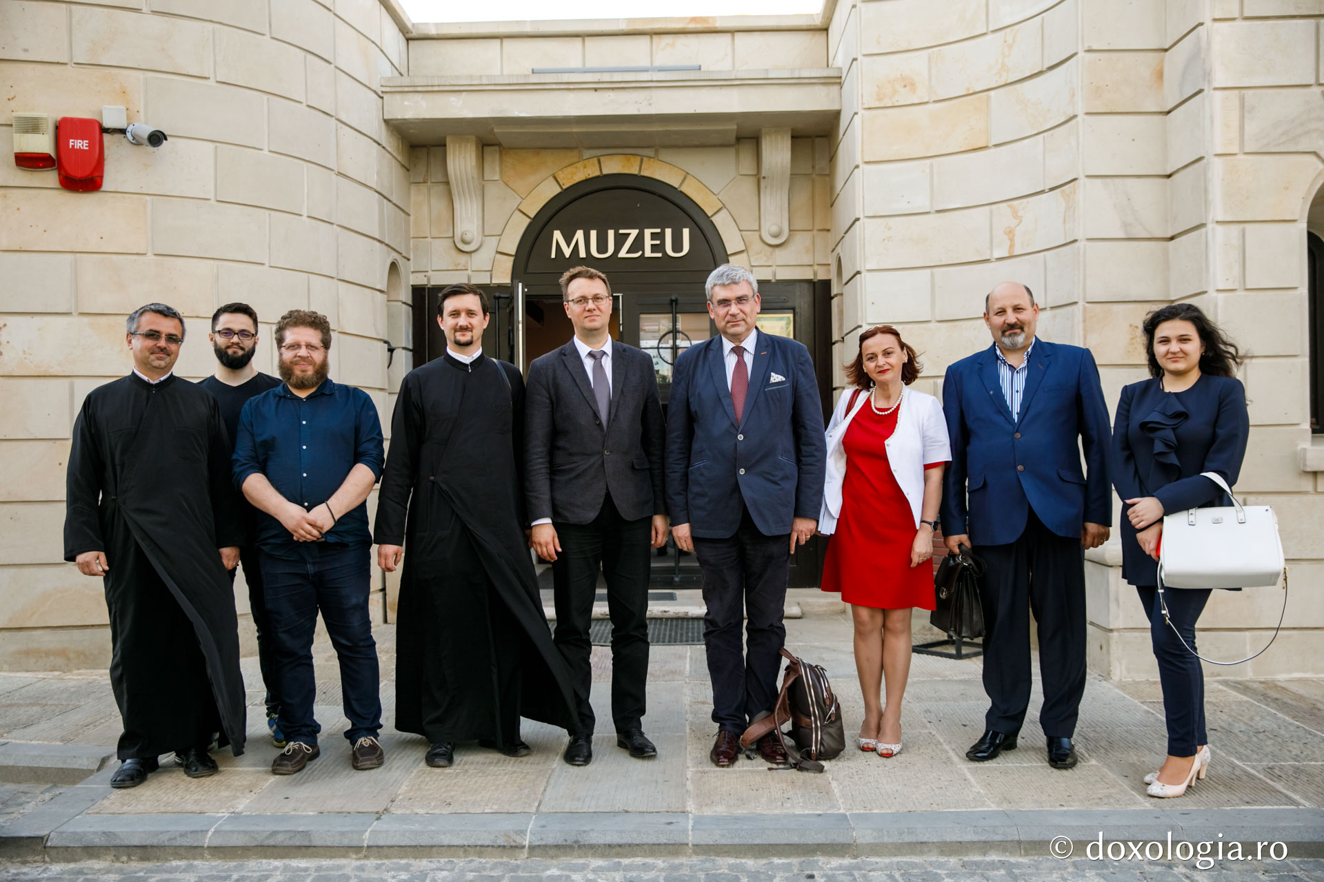 foto: pr. Silviu Cluci Editura Doxologia a lansat volumul „Darul desăvârșit” – Teodor Baconschi