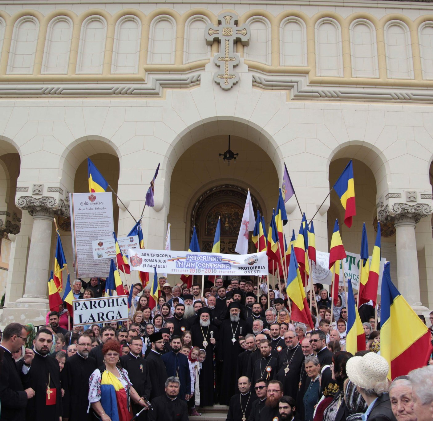 Pelerini din Eparhia Romanului şi Bacăului, în inima României