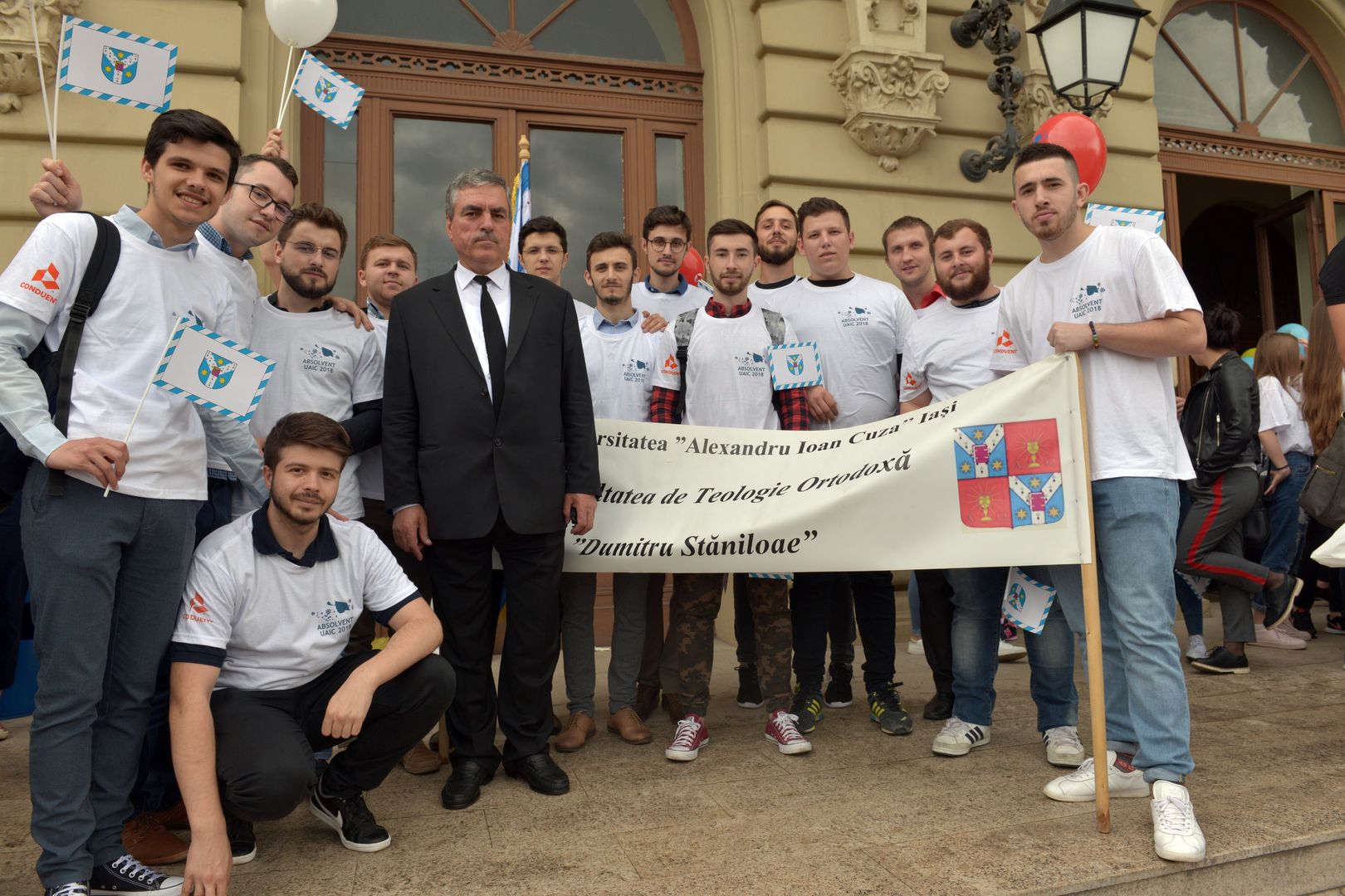 IPS Mitropolit Teofan prezent la Marșul Absolvenților 2018: „Dumnezeu vrea să fiți mulțumiți de tot ceea ce ați învățat”