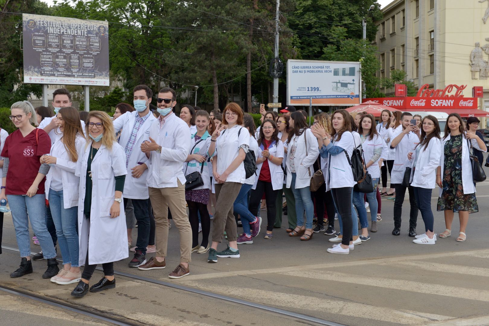 IPS Mitropolit Teofan prezent la Marșul Absolvenților 2018: „Dumnezeu vrea să fiți mulțumiți de tot ceea ce ați învățat”