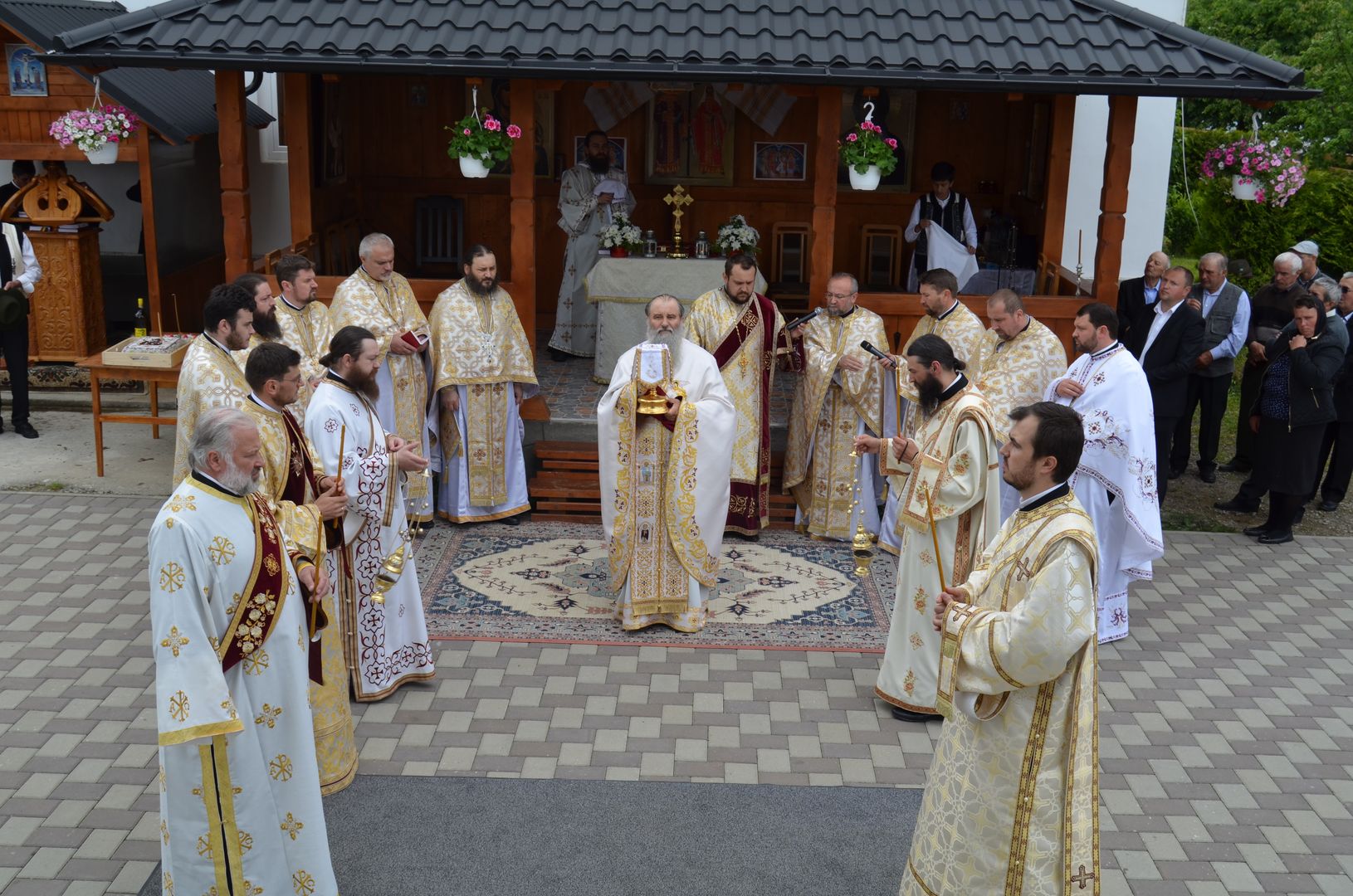 Binecuvântarea sfinților la Parohia Straja II din Suceava