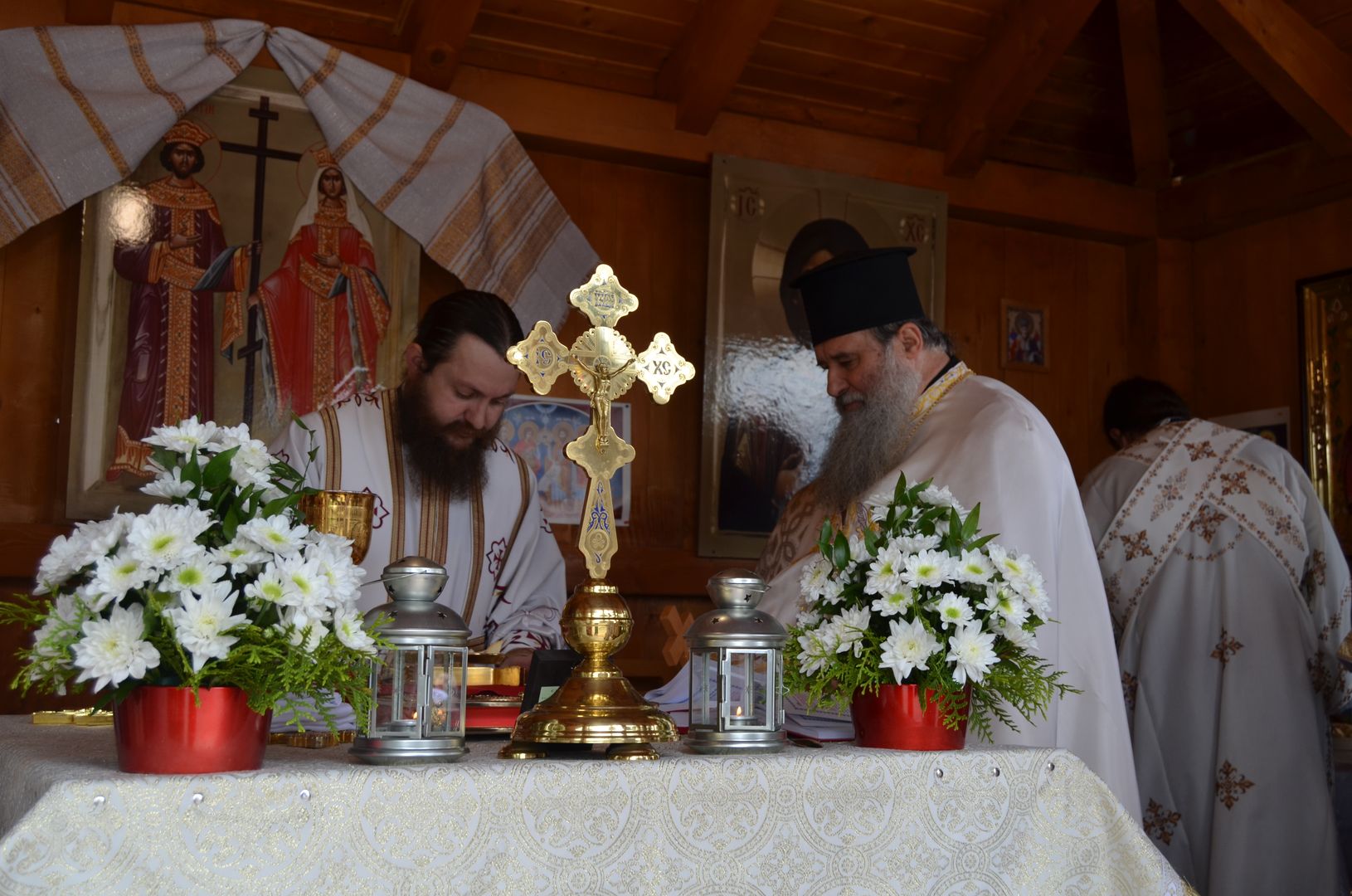 Binecuvântarea sfinților la Parohia Straja II din Suceava