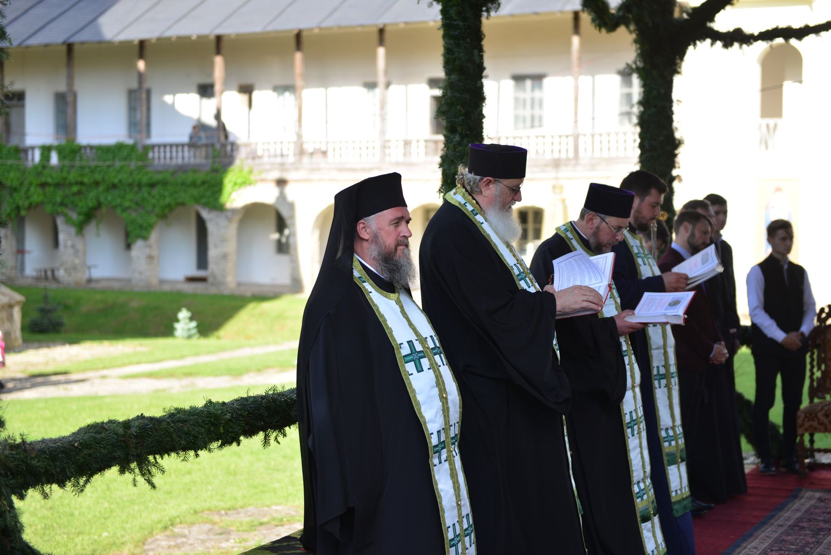 Sărbătoarea Înălțării Domnului Hristos – Priveghere la Mănăstirea Neamț