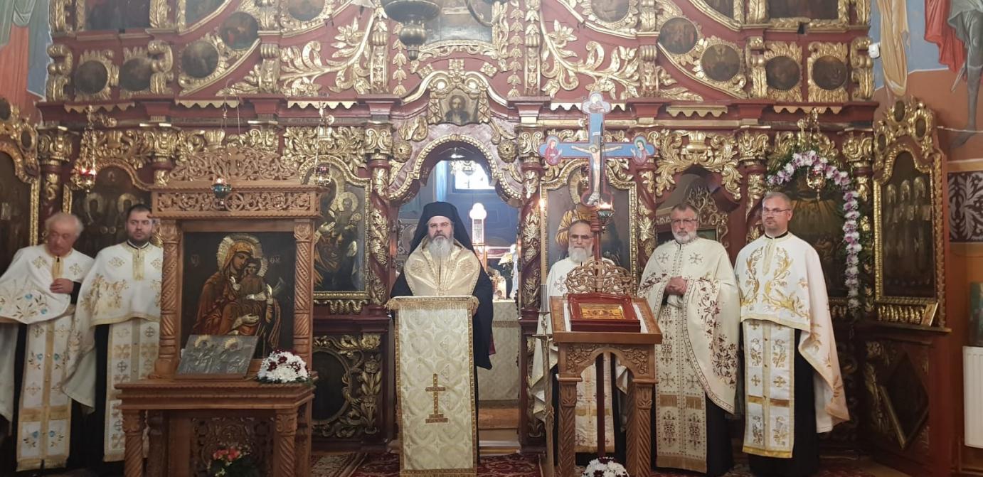 Preasfinţitul Ignatie: &quot;Orice despărţire din lumea aceasta se poate converti în bucurie dacă avem inima deschisă înspre binecuvântarea lui Dumnezeu&quot;