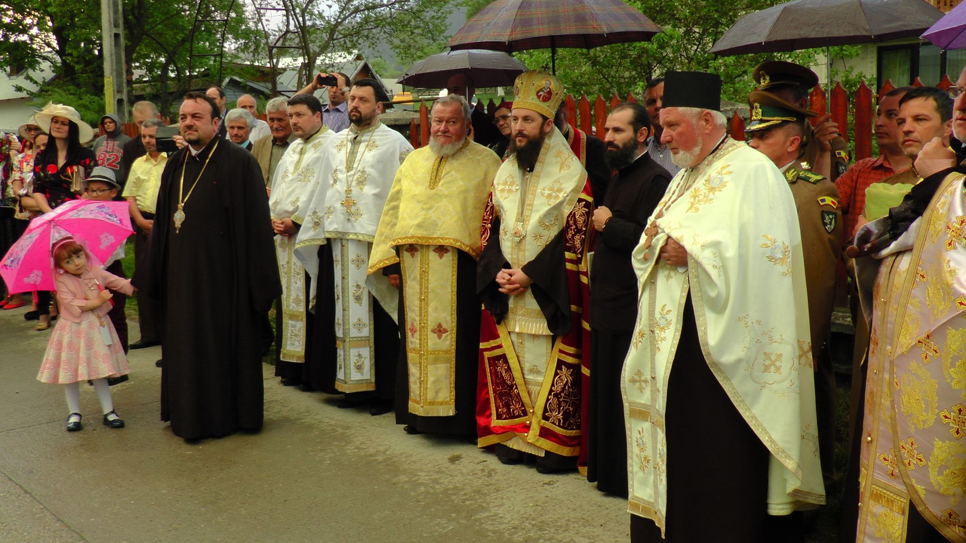 Festival de Artă Muzicală la Dorna Candreni – PS Damaschin Dorneanul: „Nu suntem numai trup, ci și suflet, iar acesta rămâne în veșnicie”
