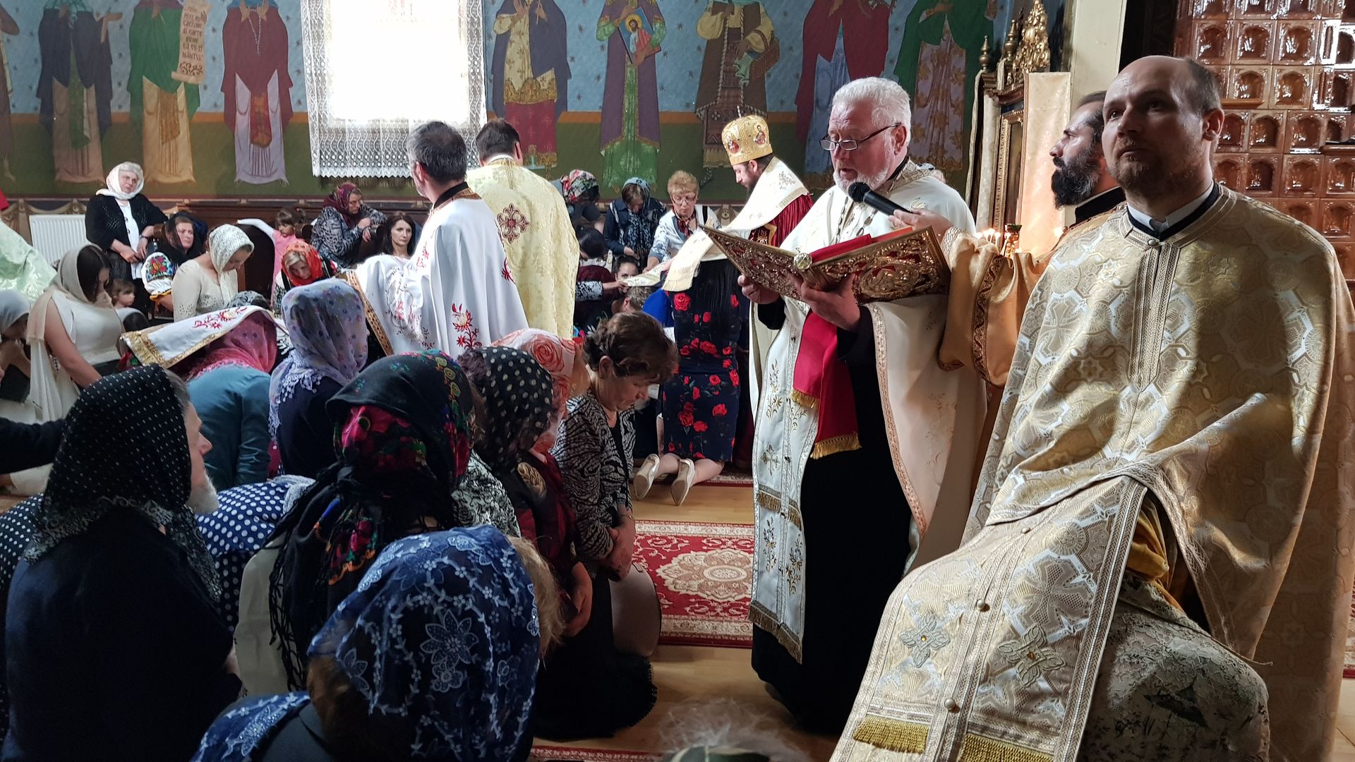 Festival de Artă Muzicală la Dorna Candreni – PS Damaschin Dorneanul: „Nu suntem numai trup, ci și suflet, iar acesta rămâne în veșnicie”