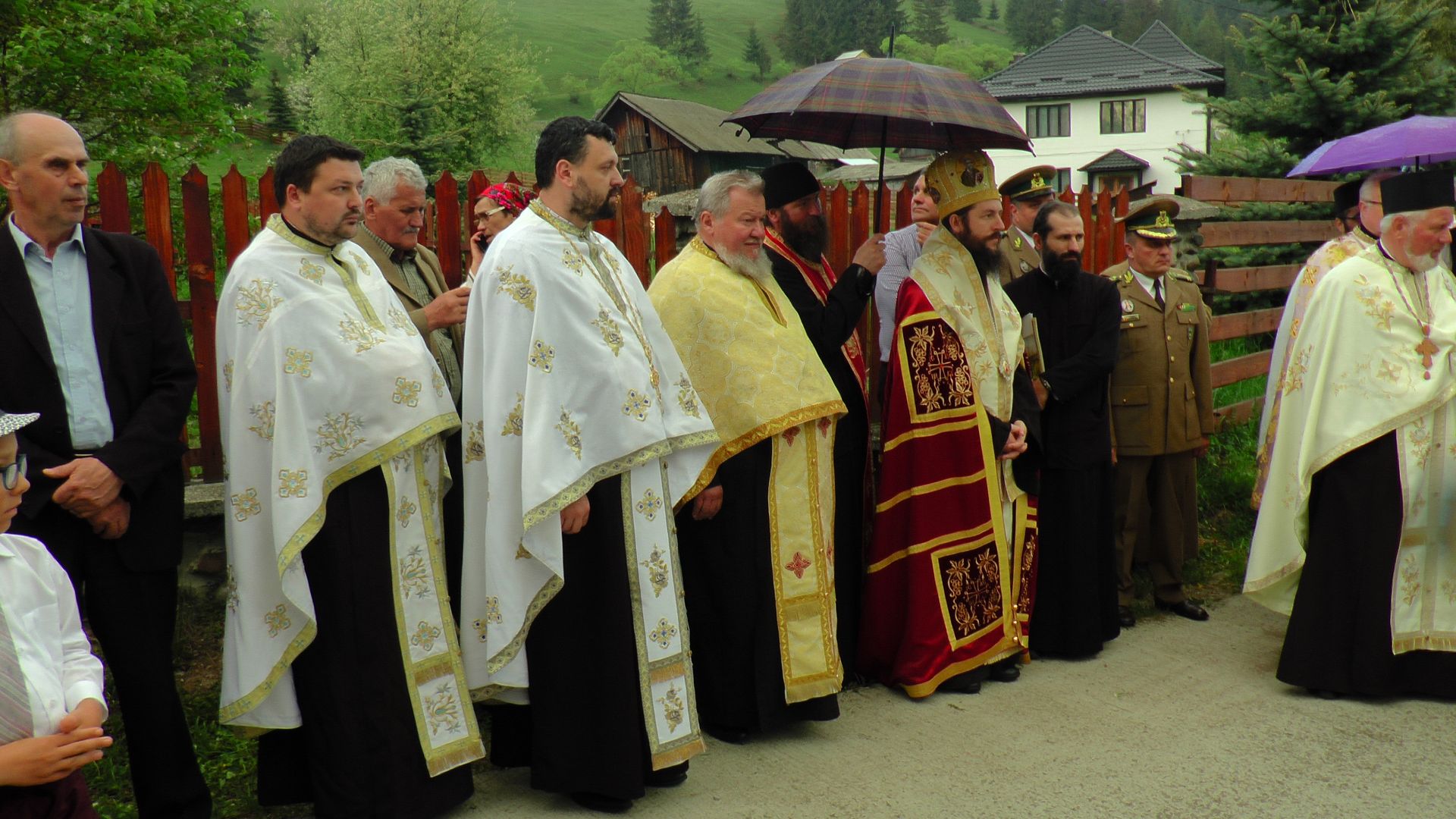 Festival de Artă Muzicală la Dorna Candreni – PS Damaschin Dorneanul: „Nu suntem numai trup, ci și suflet, iar acesta rămâne în veșnicie”