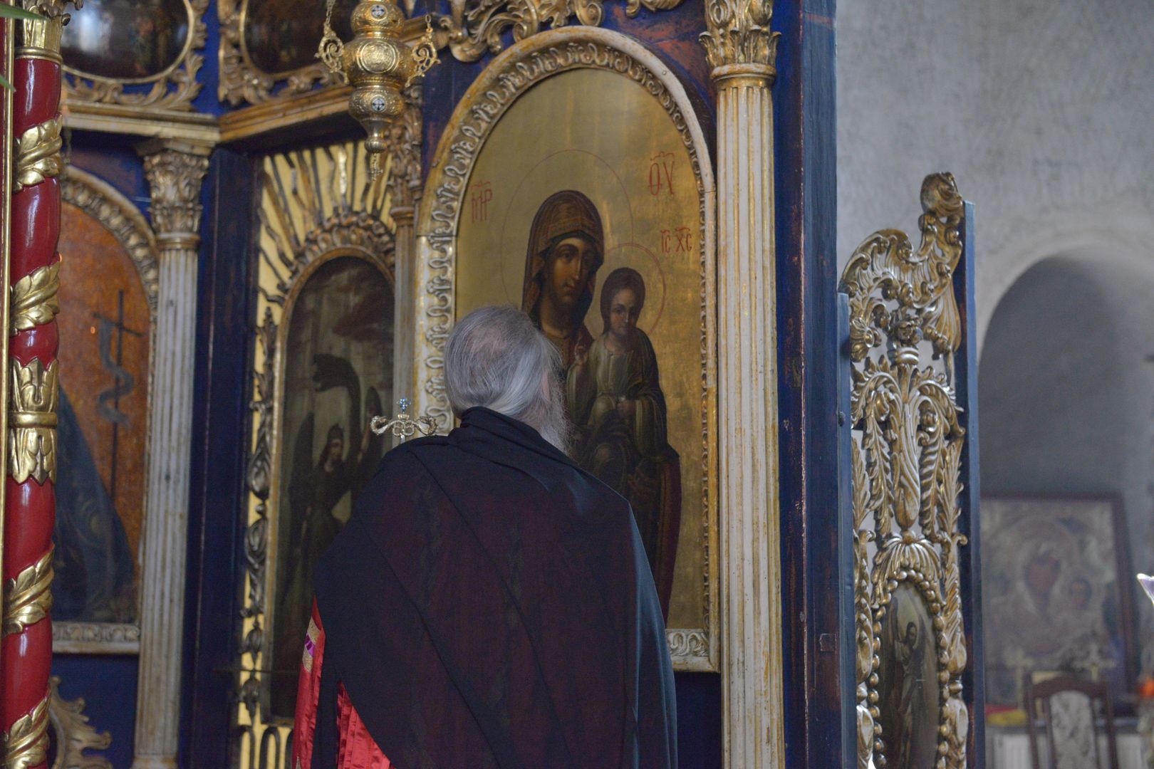 IPS Mitropolit Teofan a slujit la Biserica Vovidenia din Botoșani