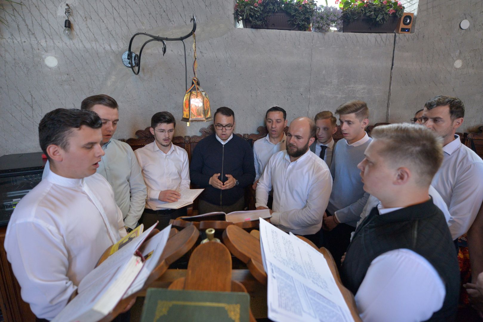 IPS Mitropolit Teofan a slujit la Biserica Vovidenia din Botoșani