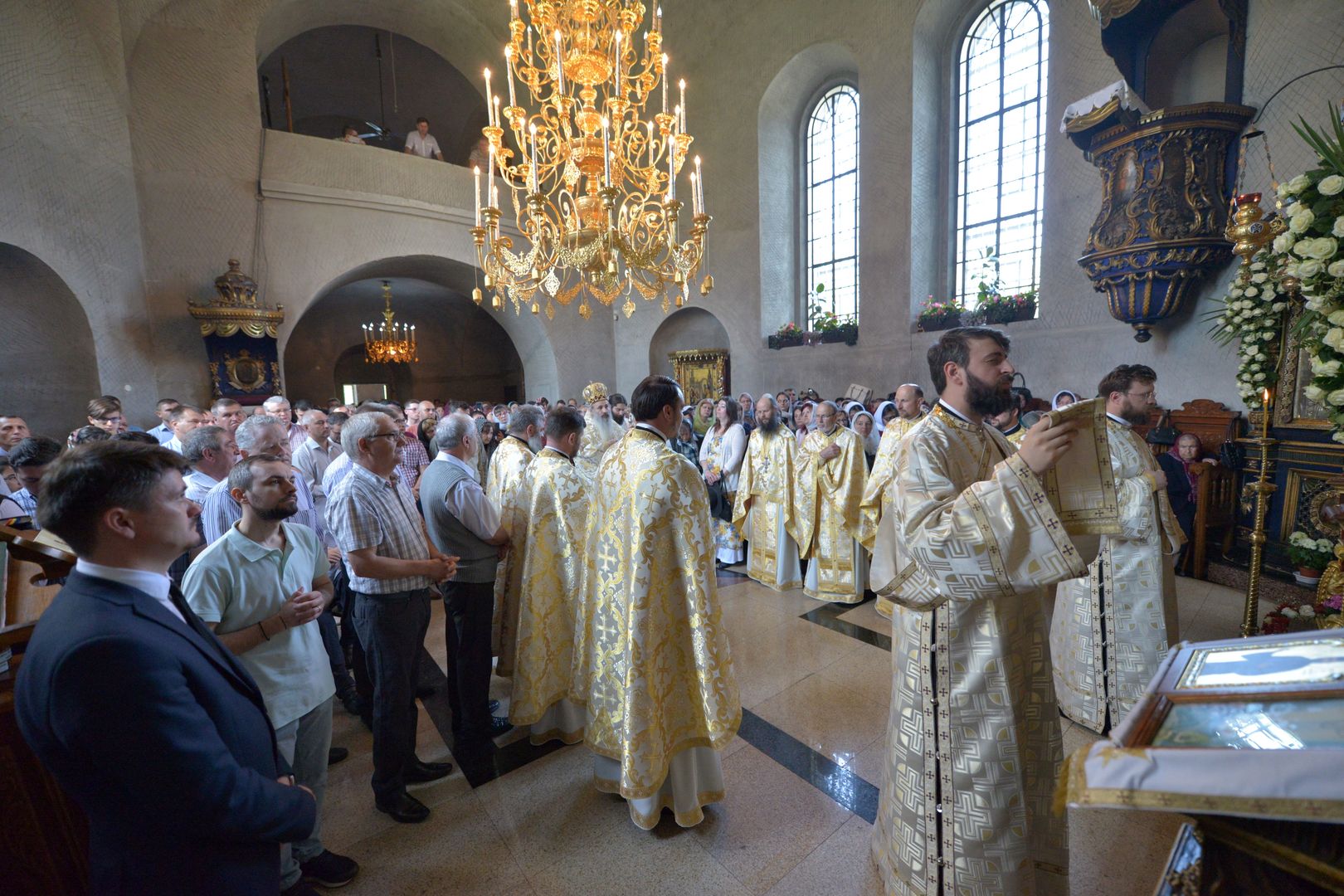 IPS Mitropolit Teofan a slujit la Biserica Vovidenia din Botoșani