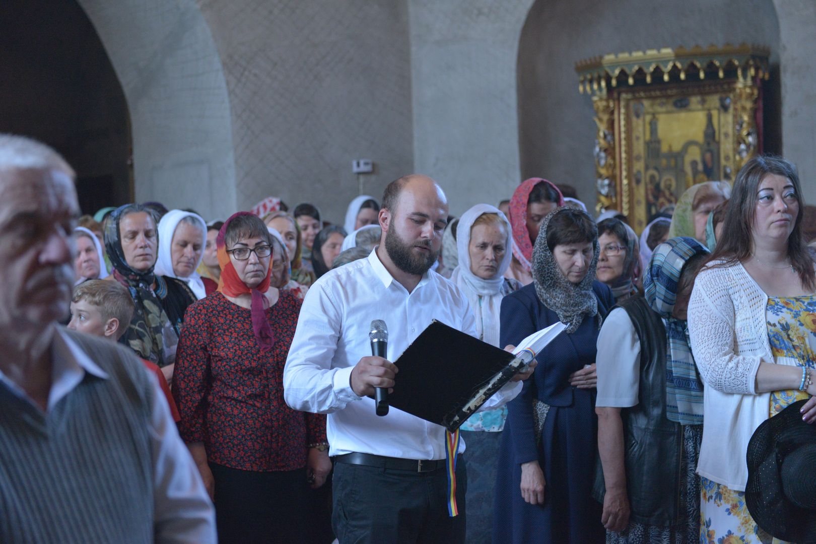 IPS Mitropolit Teofan a slujit la Biserica Vovidenia din Botoșani