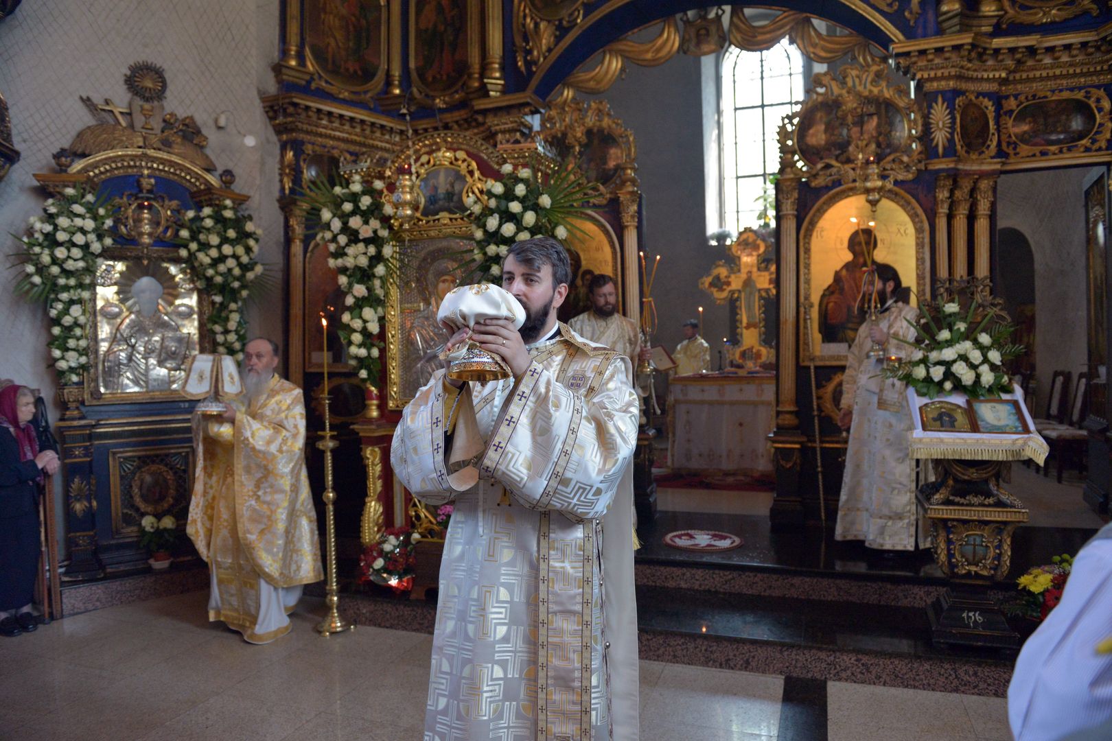 IPS Mitropolit Teofan a slujit la Biserica Vovidenia din Botoșani