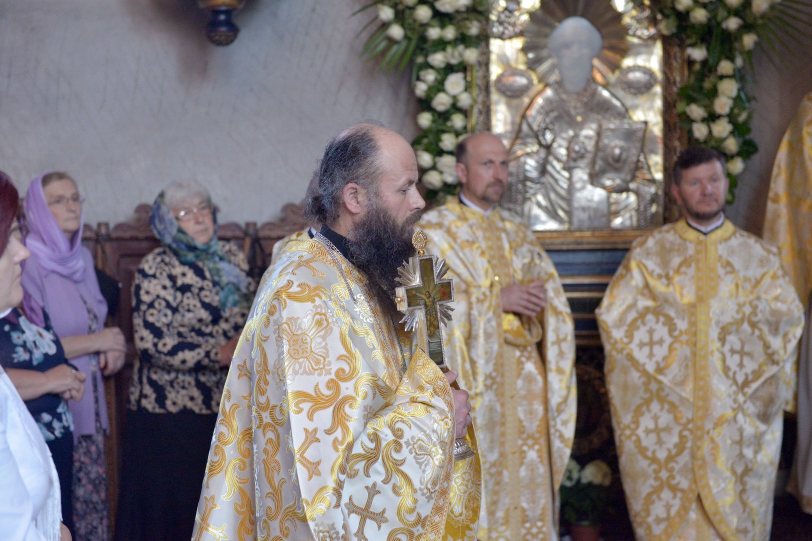 IPS Mitropolit Teofan a slujit la Biserica Vovidenia din Botoșani