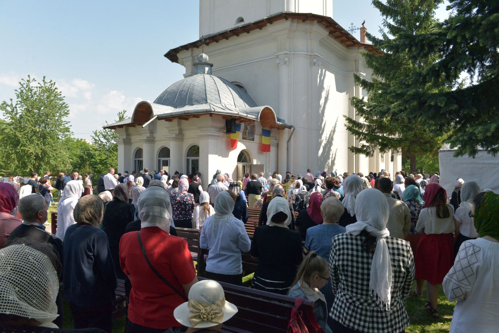 IPS Mitropolit Teofan a slujit la Biserica Vovidenia din Botoșani