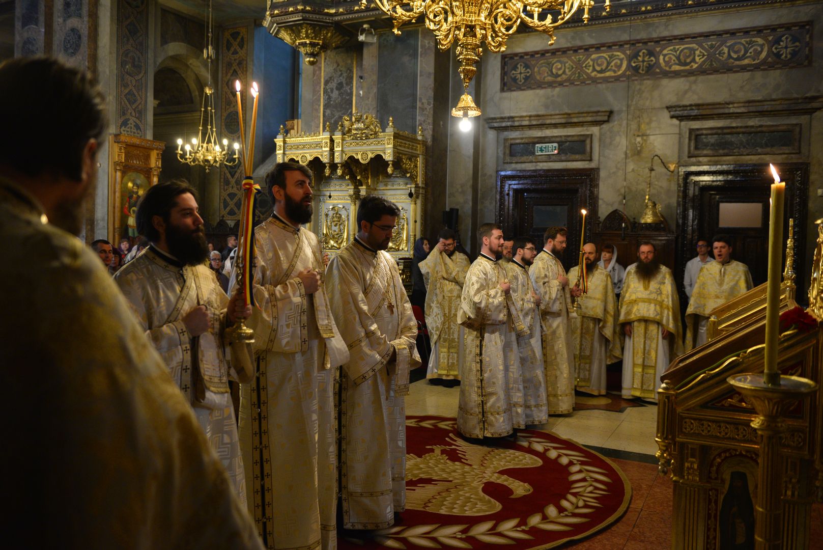 IPS Teofan a slujit în Duminica vindecării slăbănogului la Catedrala Mitropolitană din Iași