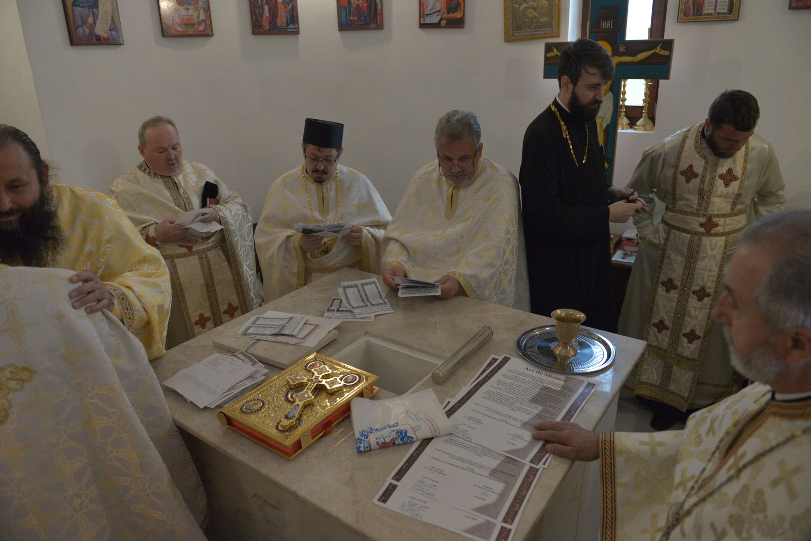 IPS Teofan la Parohia Drăgănești: „Va veni vremea când adevărații închinători se vor închina Tătălui iar aceasta este vremea Bisericii, a creștinilor”