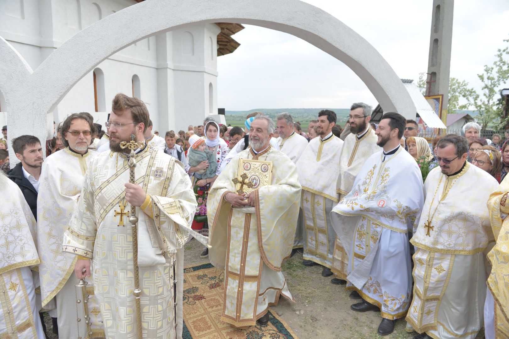 IPS Teofan la Parohia Drăgănești: „Va veni vremea când adevărații închinători se vor închina Tătălui iar aceasta este vremea Bisericii, a creștinilor”