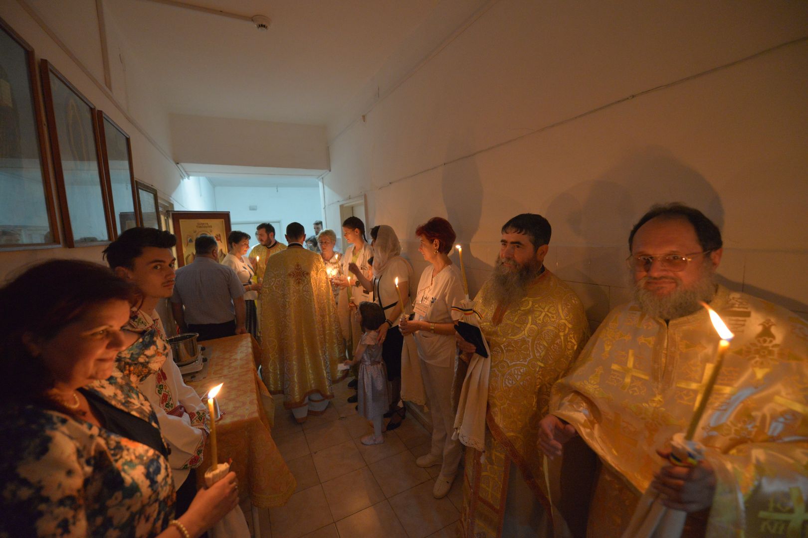 IPS Teofan a sfințit Capela Maternității din Botoșani: „Dumnezeu a împrumutat din puterea Sa creatoare oamenilor să facă suflet și trup de om”