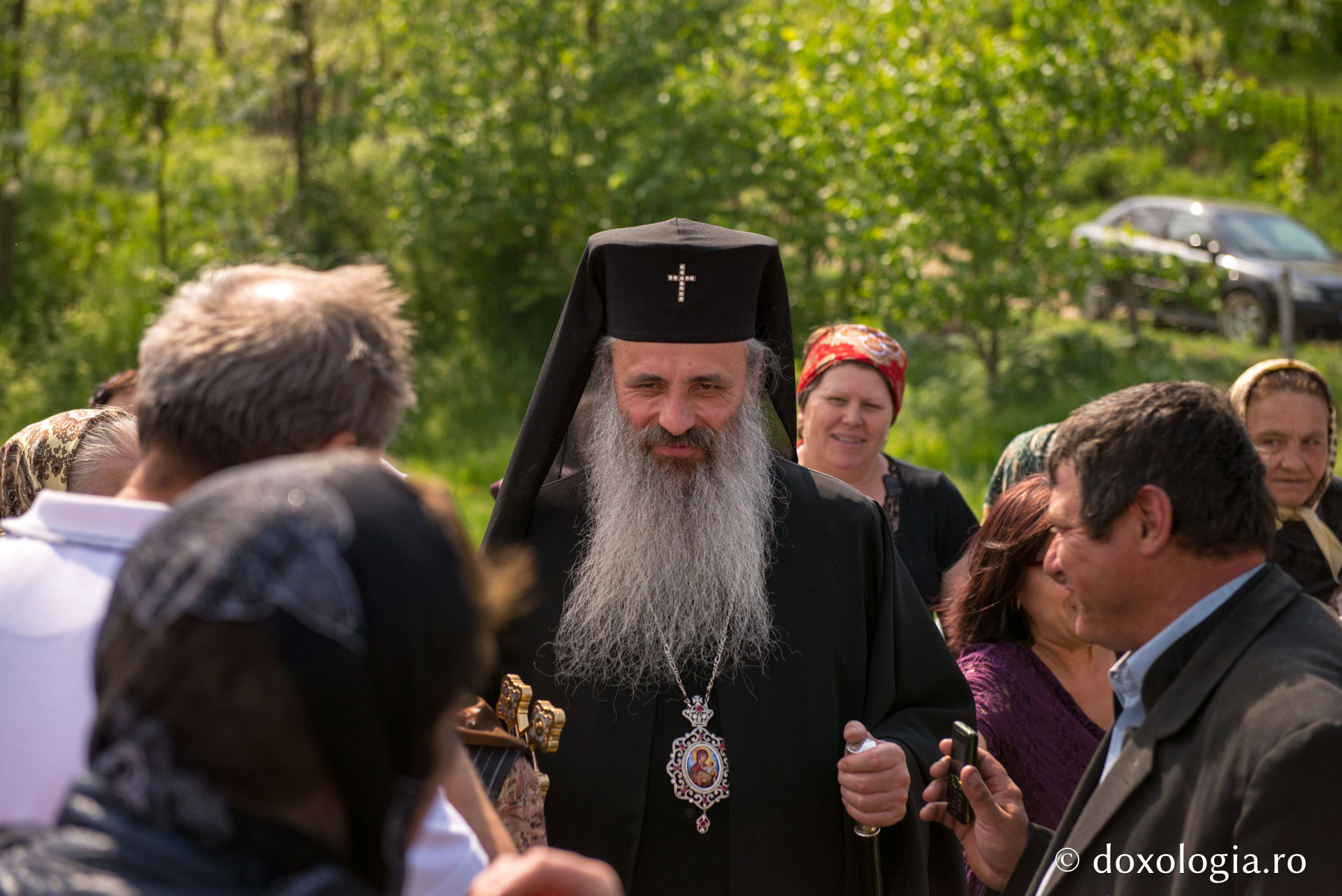 Punerea pietrei de temelie pentru noua biserică din Parohia Rediu-Răuseni