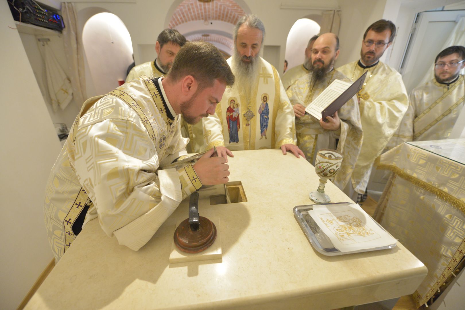 Paraclisul „Sfânta Treime” al Spitalului Providența a fost târnosit