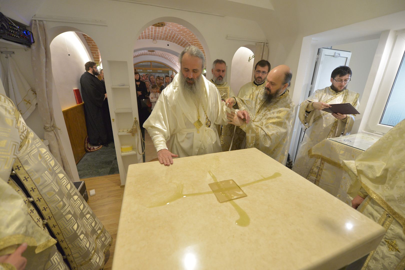 Paraclisul „Sfânta Treime” al Spitalului Providența a fost târnosit