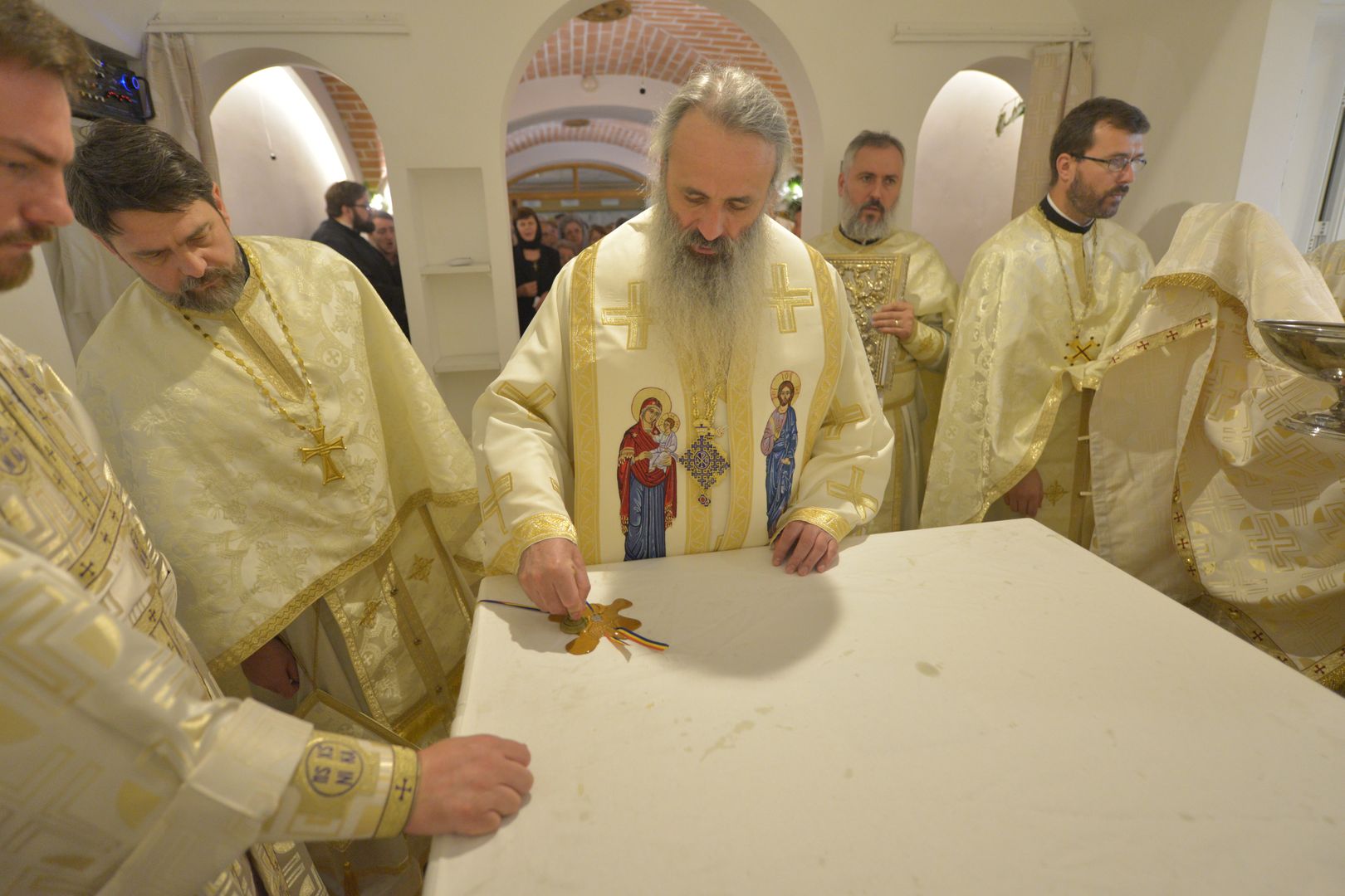 Paraclisul „Sfânta Treime” al Spitalului Providența a fost târnosit