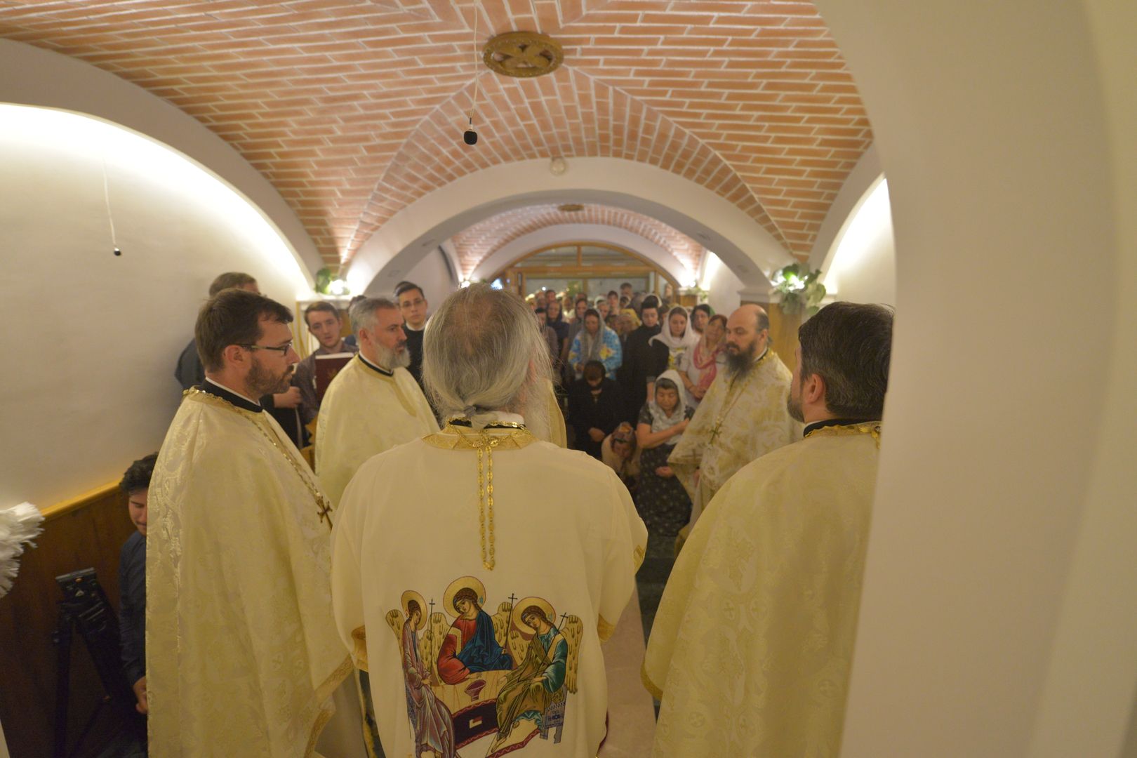 Paraclisul „Sfânta Treime” al Spitalului Providența a fost târnosit