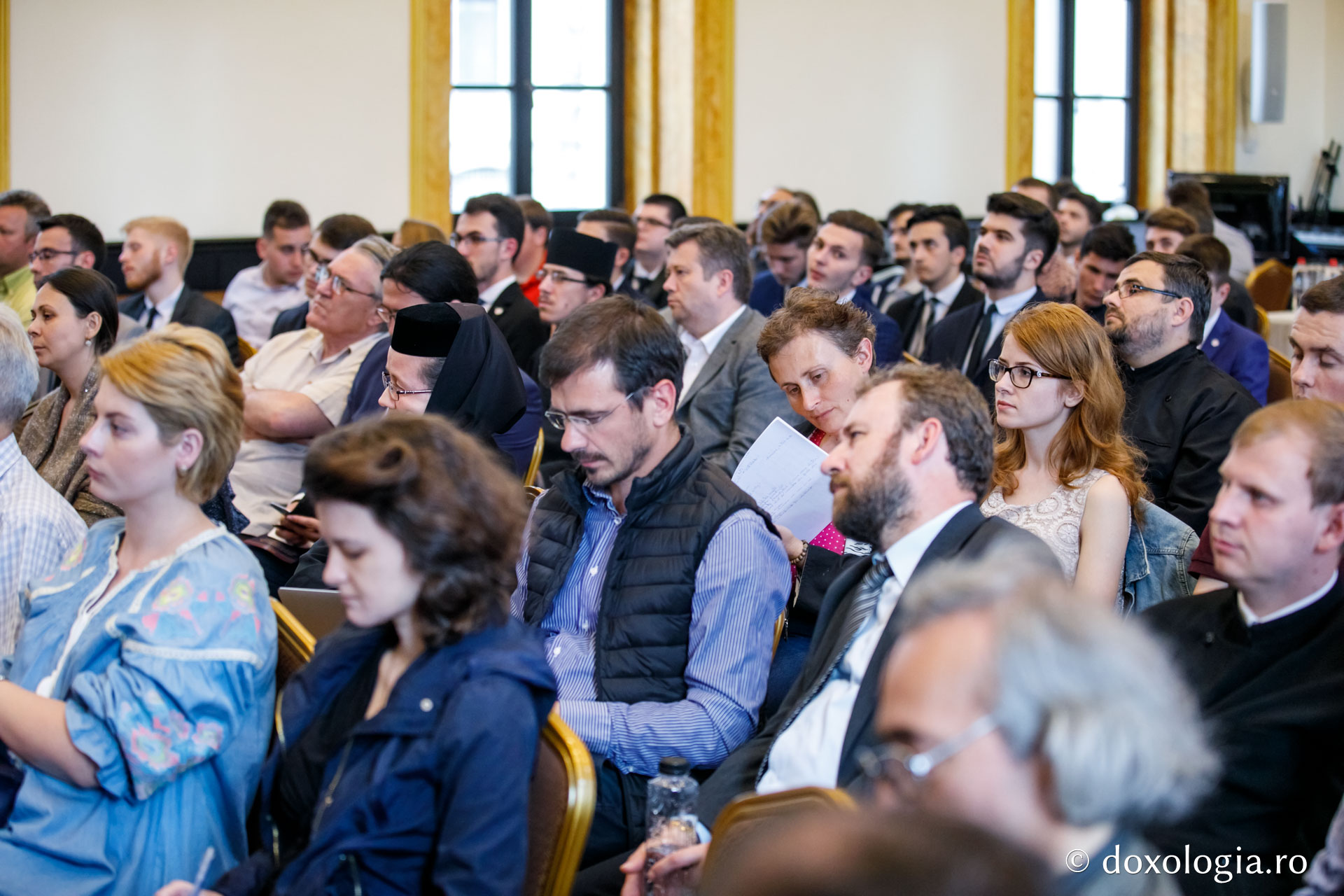 foto: pr. Silviu Cluci La Iaşi a început Simpozionul „Stăniloae“