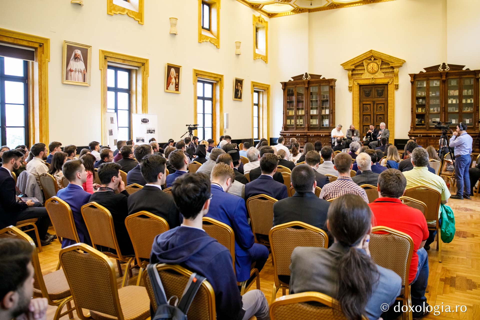foto: pr. Silviu Cluci La Iaşi a început Simpozionul „Stăniloae“
