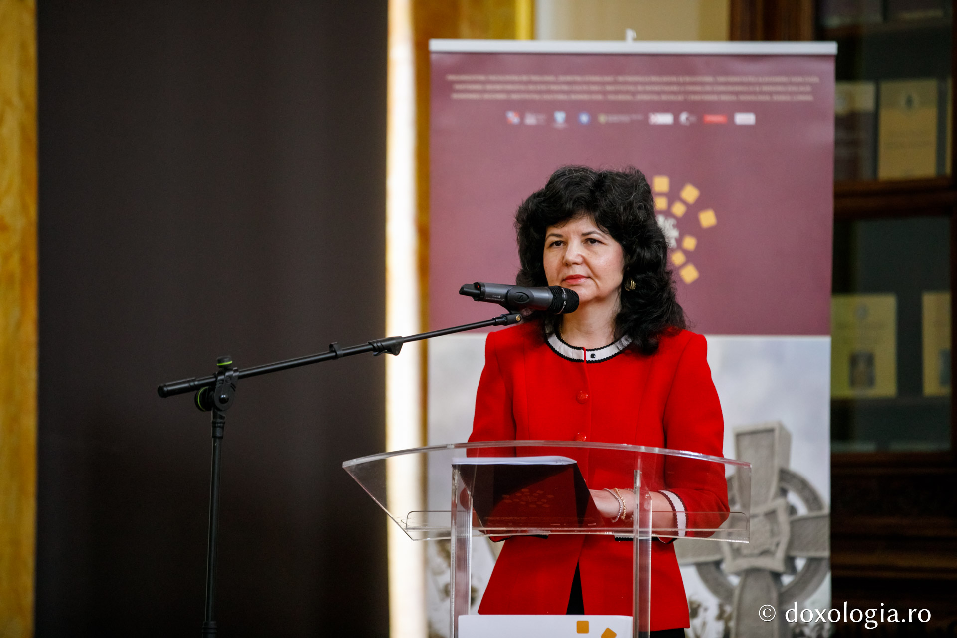 Simpozionul „Stăniloae” – Radu Preda: „Identitatea nu se definește prin delimitări față de alții ci este reperabilă pentru că este parte a unui întreg mai mare”