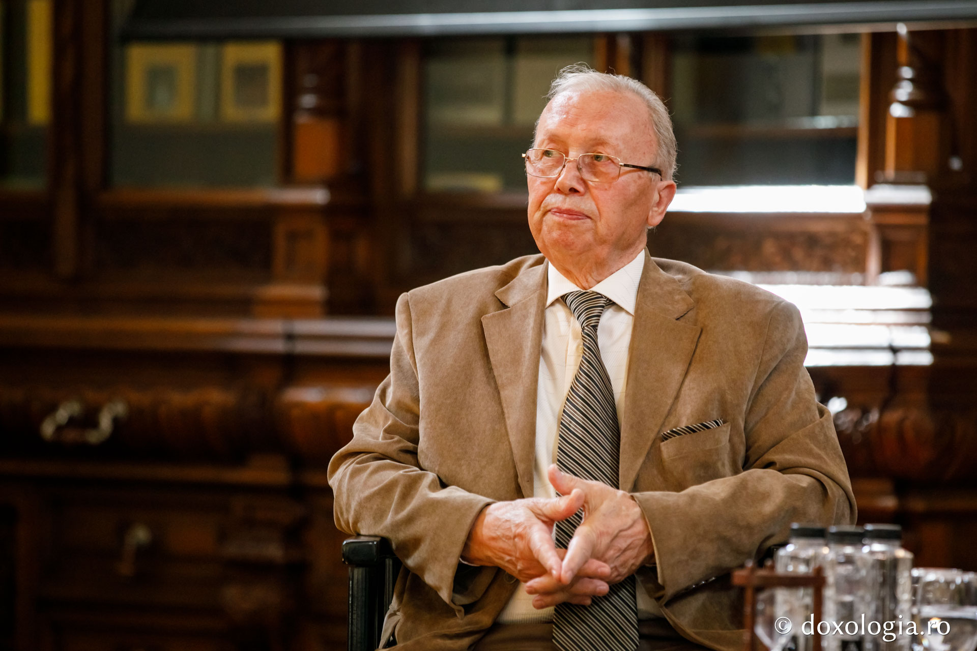 Simpozionul „Stăniloae” – Radu Preda: „Identitatea nu se definește prin delimitări față de alții ci este reperabilă pentru că este parte a unui întreg mai mare”