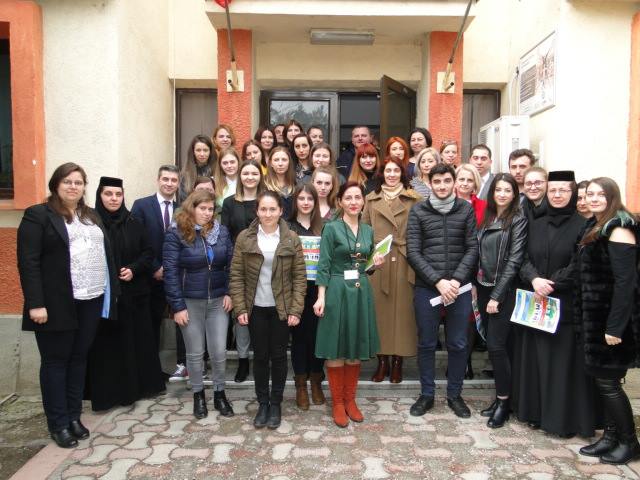 De ce să alegi Specializarea Teologie Ortodoxă Asistență Socială (TOAS) din cadrul Facultății de Teologie Ortodoxă din Iași?