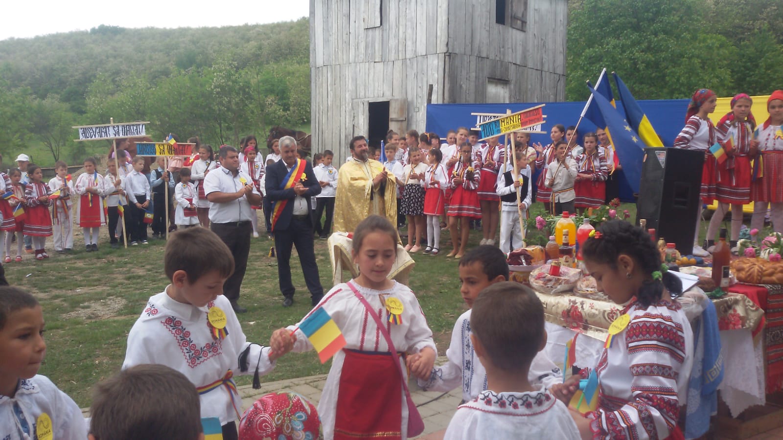 Ziua de pomenire a eroilor, cinstită la Ghergheşti Ziua de pomenire a eroilor, cinstită la Ghergheşti