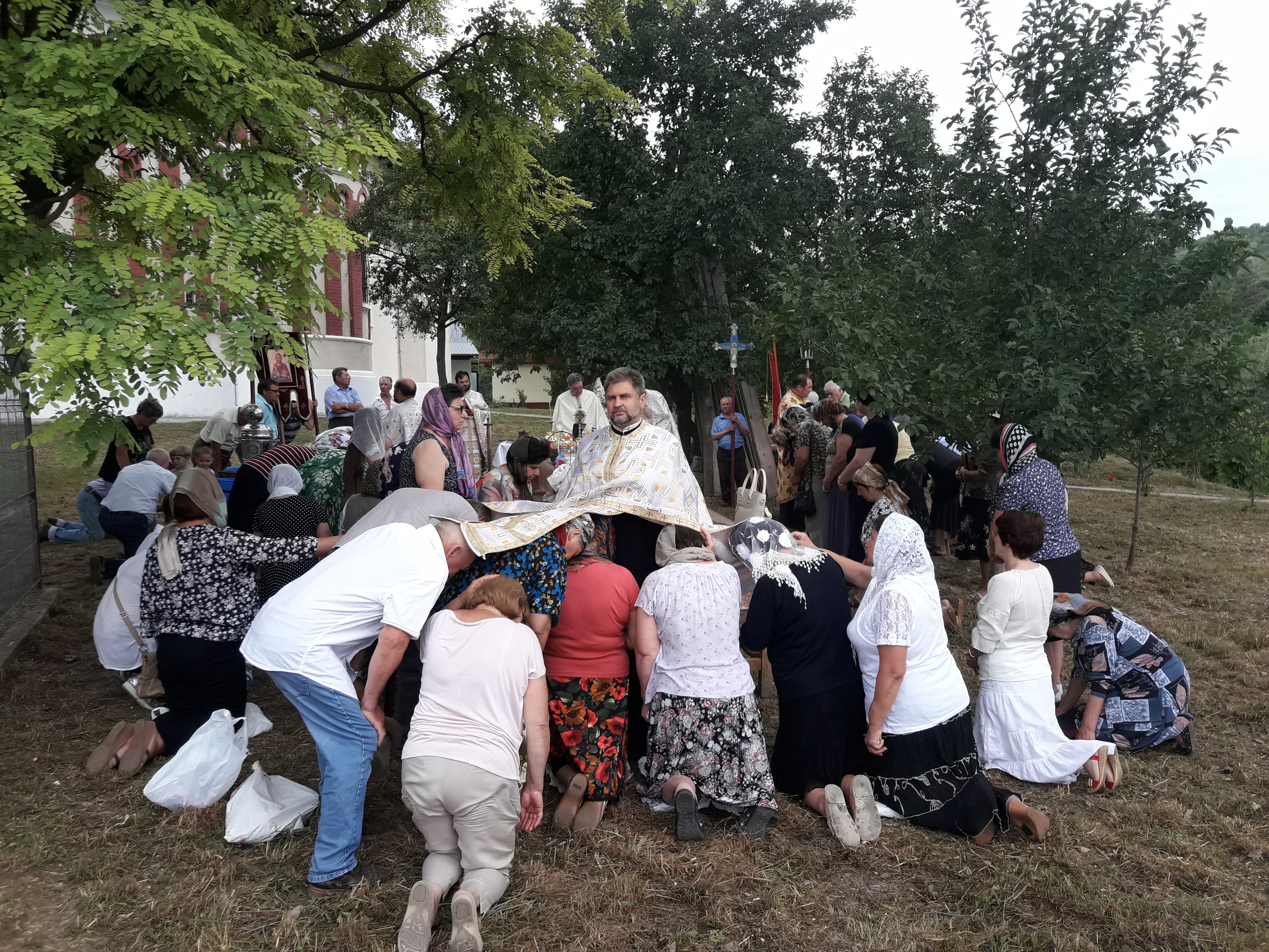 Rugăciune pentru ploaie binecuvântată în Parohia Tomești I