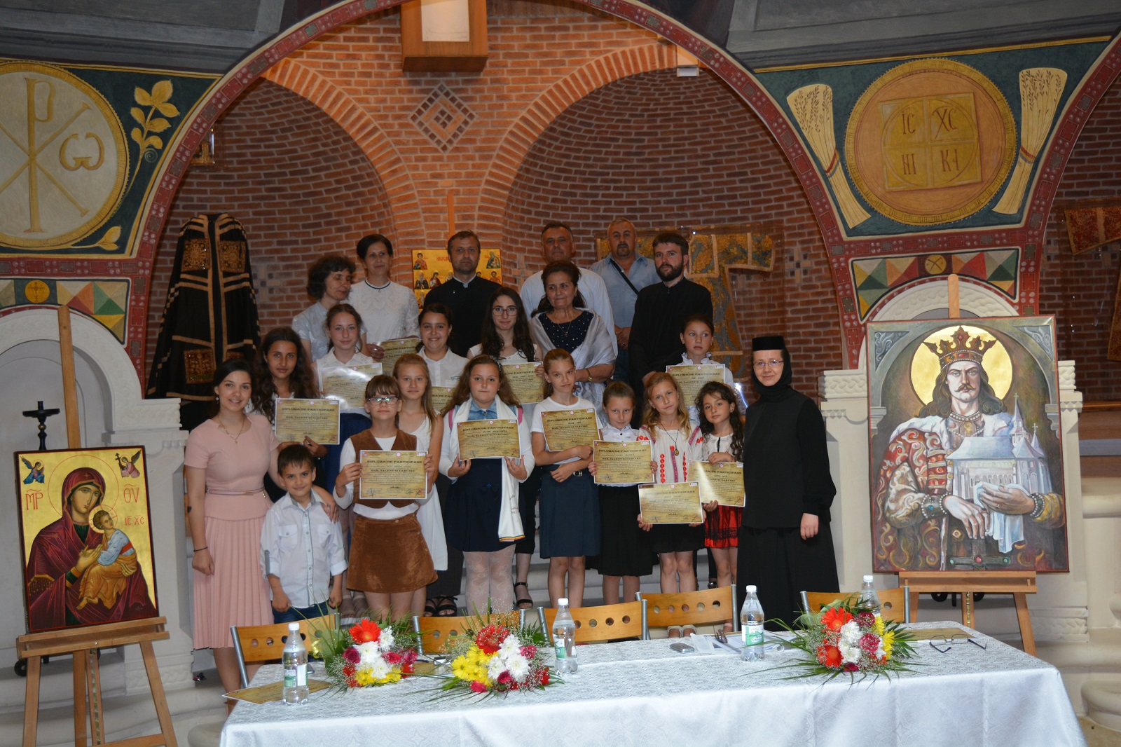 Expoziție de icoane în Sala Baptisterium a Muzeului Mitropolitan din Iași: „Har, talent și dăruire” Expoziție de icoane în Sala Baptisterium a Muzeului Mitropolitan din Iași: „Har, talent și dăruire”