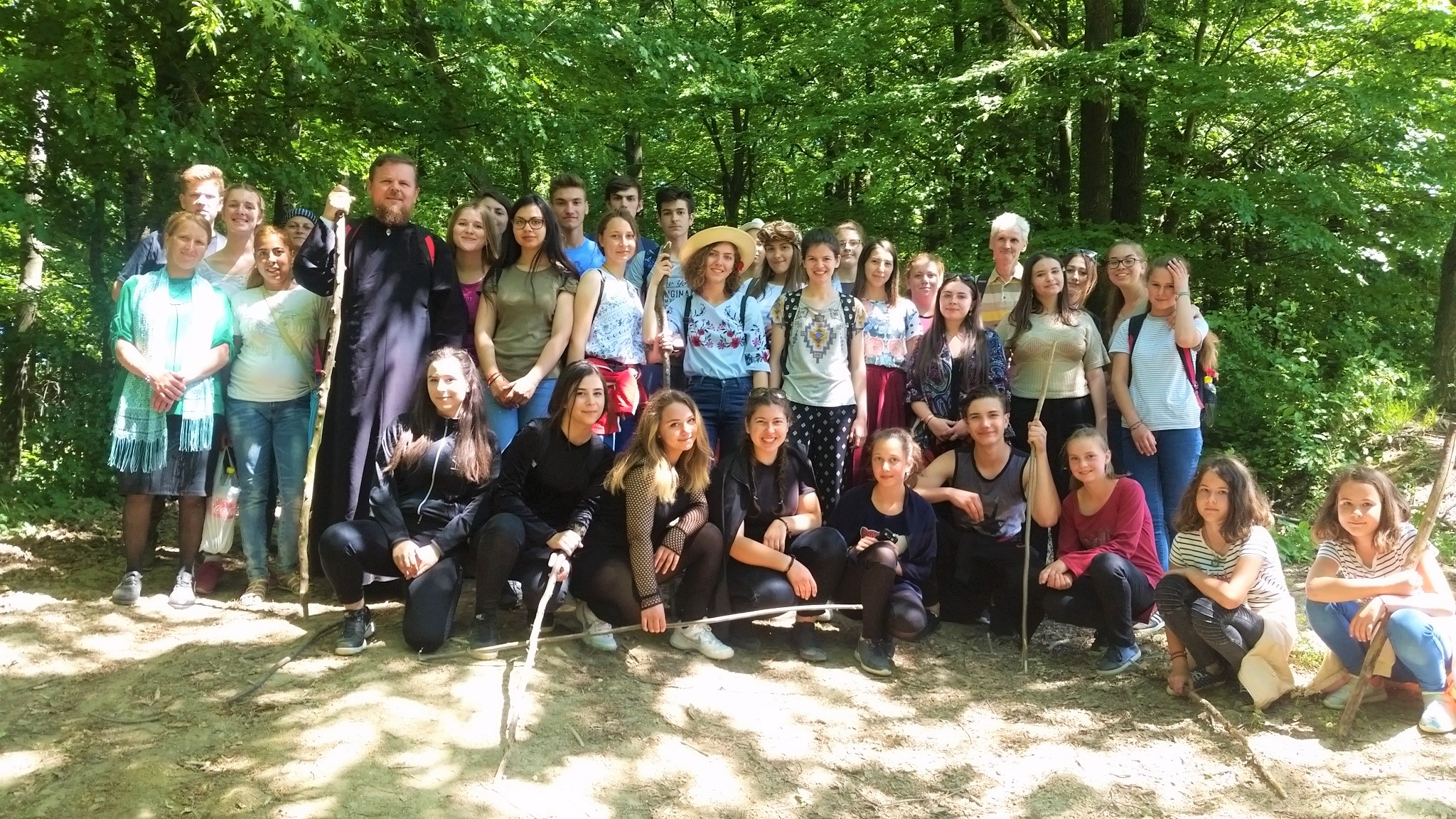 Proiect ATOR Flămânzi - „100...împreună”