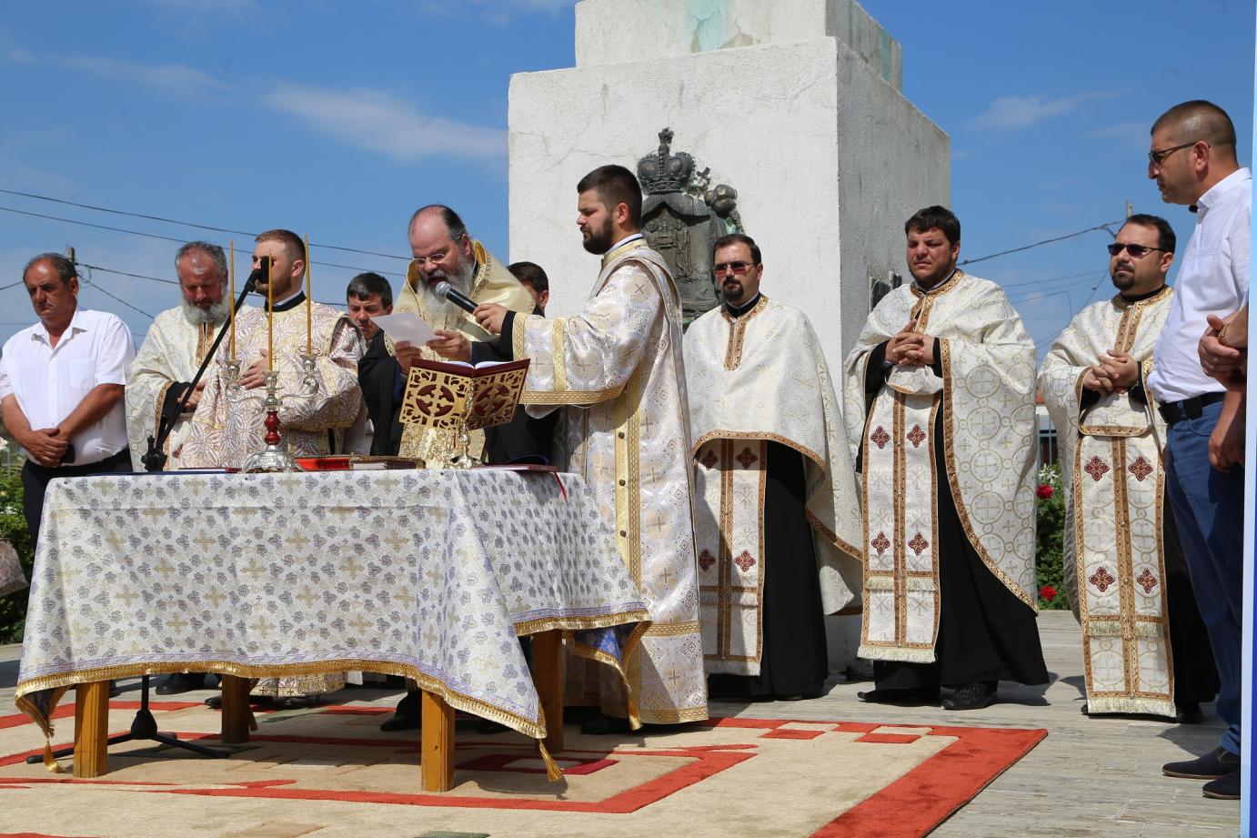 Preasfințitul Ignatie: „Noi îi iubim pe copii pentru ceea ce sunt, nu pentru ceea ce au” (galerie foto)