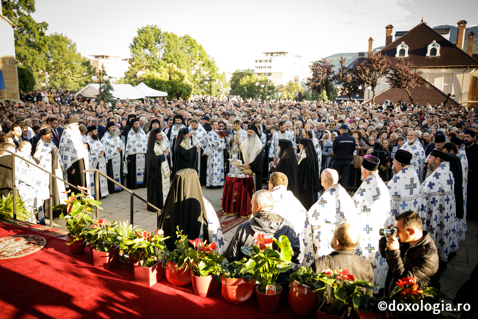 Proclamare la Piatra-Neamț a canonizării Sfântului Gheorghe Pelerinul: „Acest om a fost stâlp și prezență a lui Dumnezeu în viața cetății”