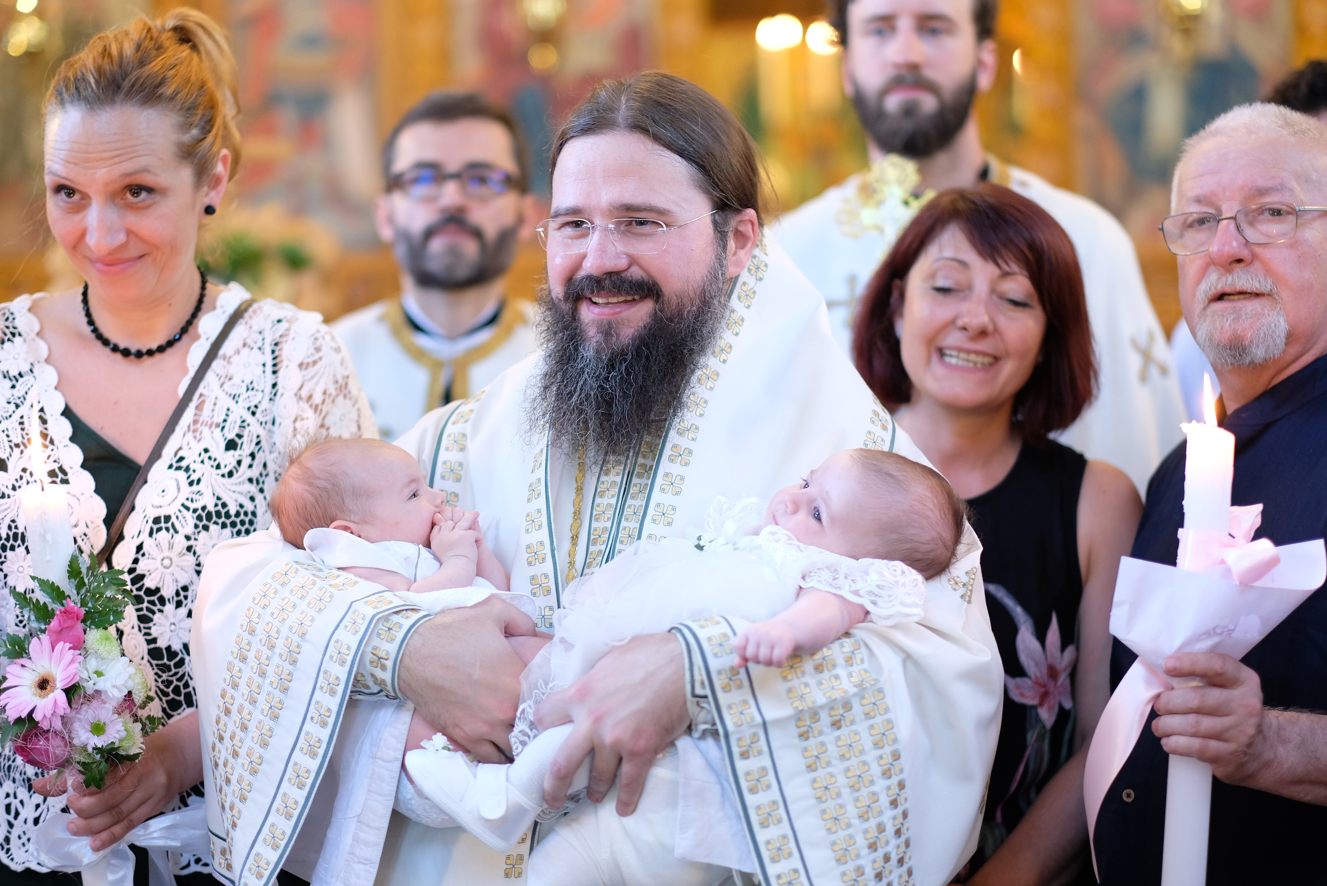 PS Macarie:  „Unul dintre semnele distinctive că încă nu ne-am pierdut copilăria este capacitatea de a ne bucura de fața luminoasă a pruncilor”