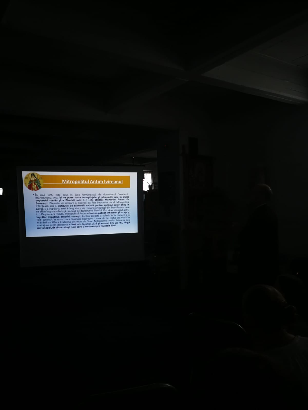 „Ierarhi și slujitori ai Bisericii Ortodoxe Române susținători ai Marii Uniri”, cateheză pentru preoții și tinerii din ATOR Piatra Neamț