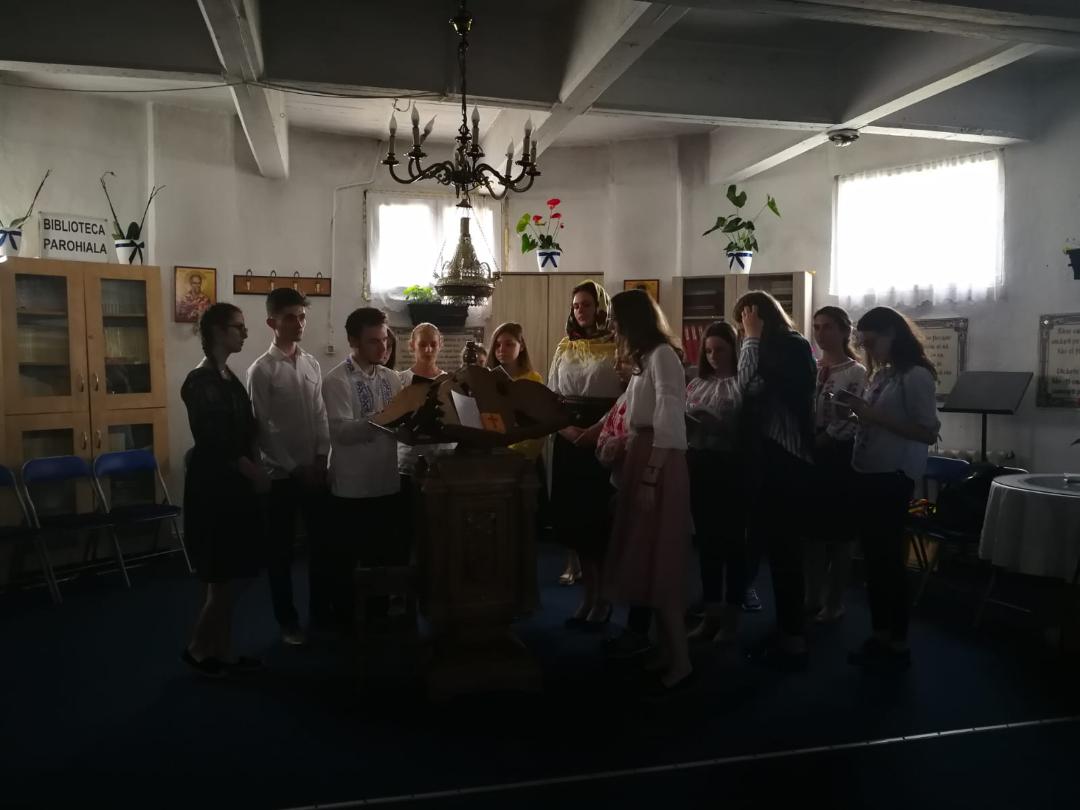 „Ierarhi și slujitori ai Bisericii Ortodoxe Române susținători ai Marii Uniri”, cateheză pentru preoții și tinerii din ATOR Piatra Neamț