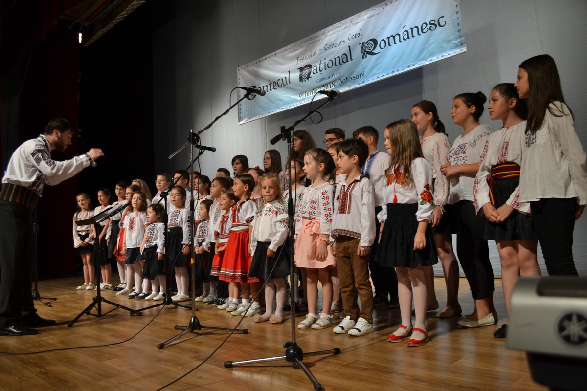 Parohia „Sfântul Ioan Botezătorul” din Botoşani, la Festivalul Concurs Coral de Cântece Naționale Românești