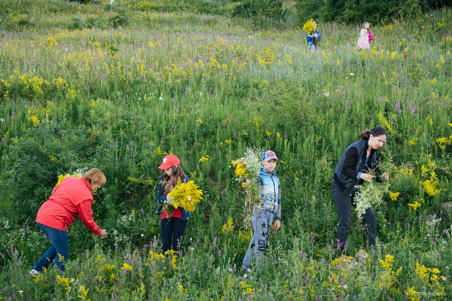 Manifestare deosebită de Ziua Iei, în comuna Borleşti