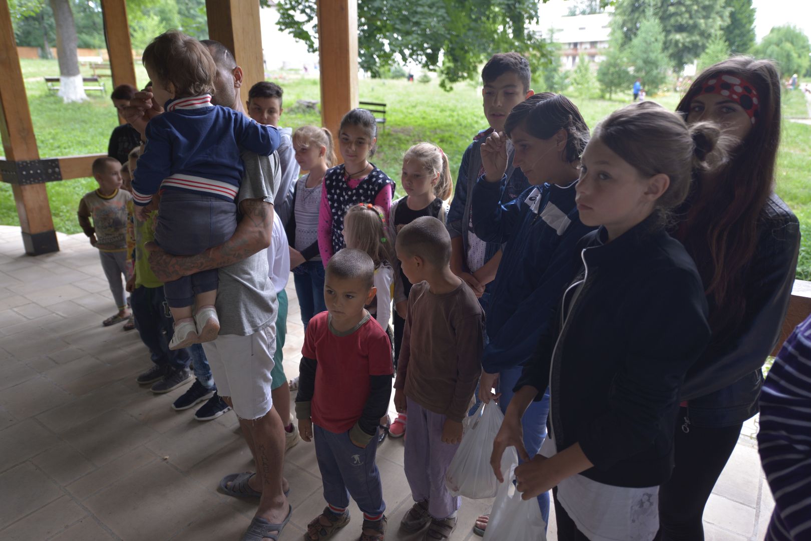 „Cutia cu papucei pentru Ei” alături de copii de Ziua Copilului – bucurie și dăruire