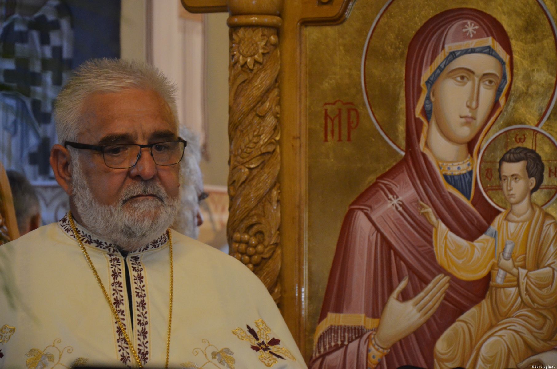 Biserica „Sfânta Cuvioasă Parascheva” din localitatea Baia a primit veșmânt de har și binecuvântare