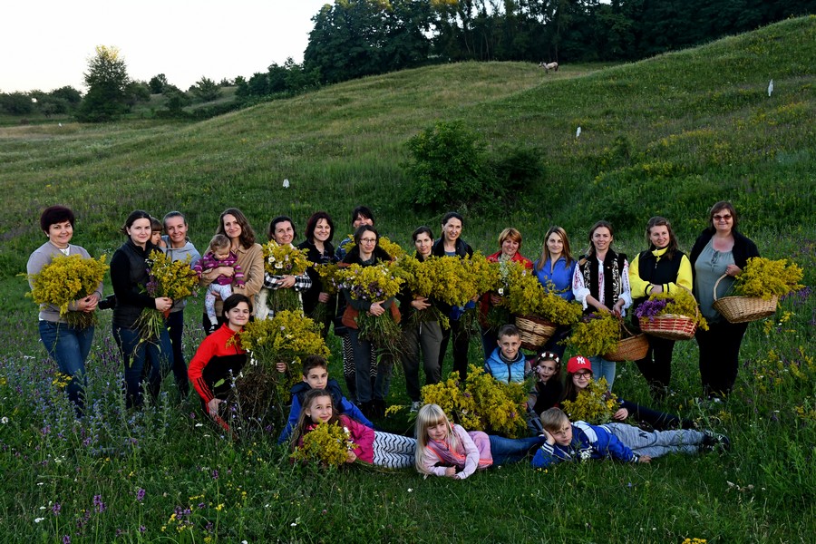 Manifestare deosebită de Ziua Iei, în comuna Borleşti