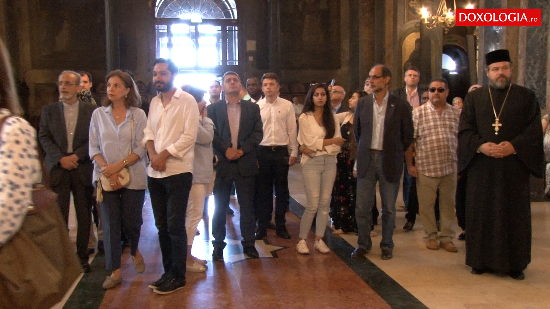 (Video) Ambasadori de pe patru continente au vizitat Ansamblul Mitropolitan din Iași