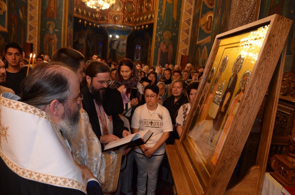 Hramul Catedralei Episcopale din Huși: 4 ierarhi au săvârșit Sfânta Liturghie